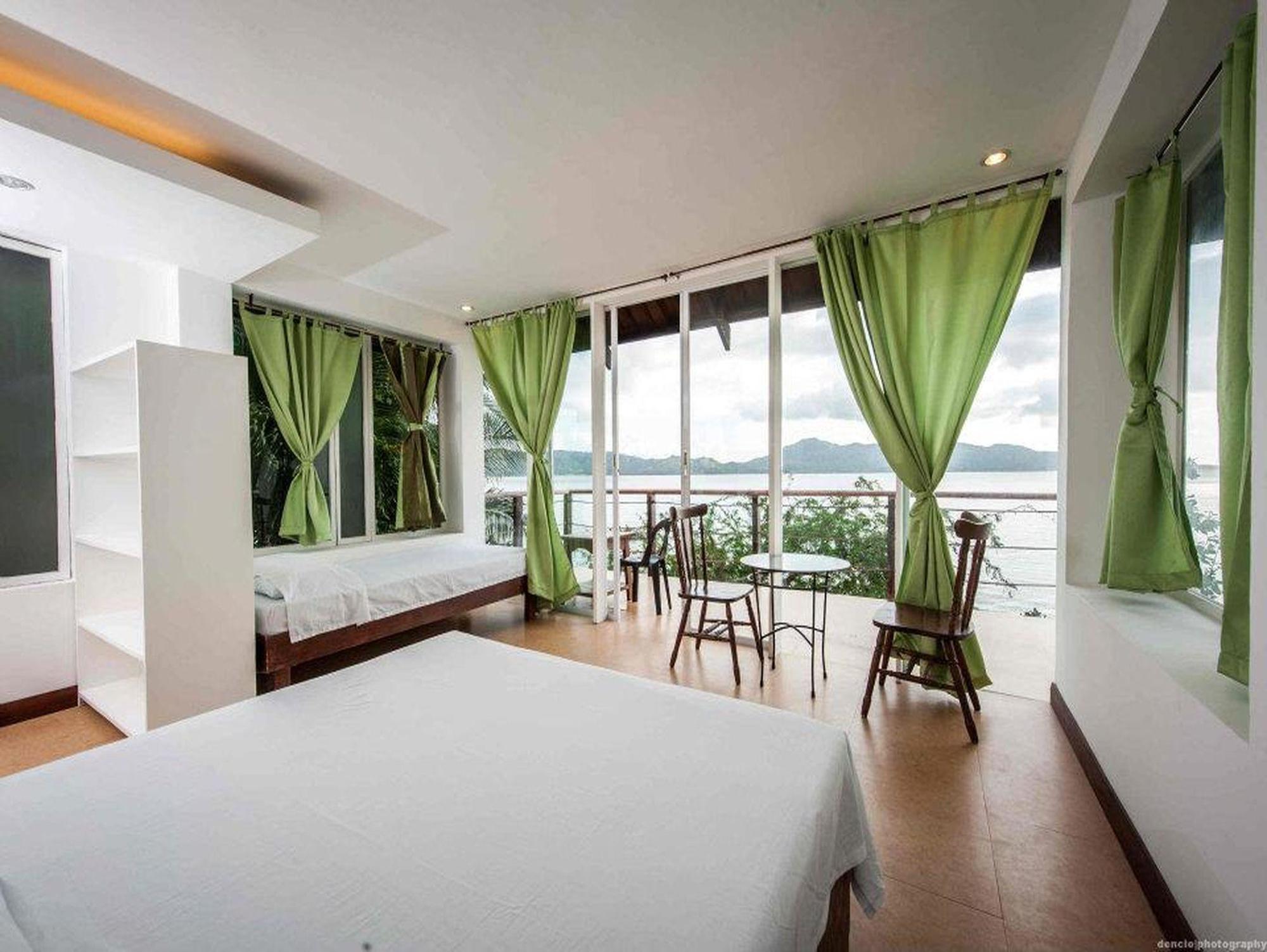 Planet Dive Hotel Мабини Екстериор снимка