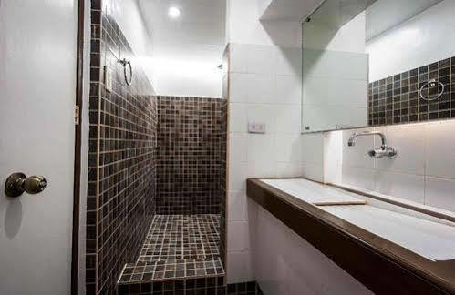 Planet Dive Hotel Мабини Екстериор снимка
